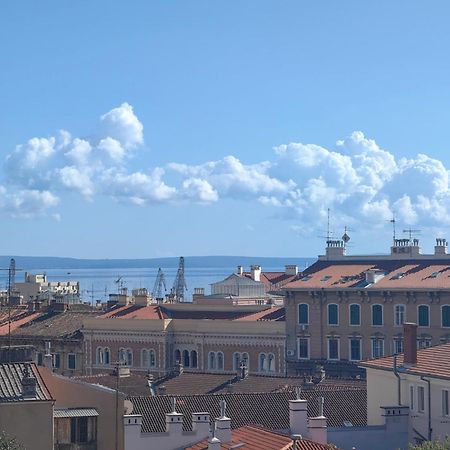 '2R' City Center Holidays And Workstays Fiume Esterno foto