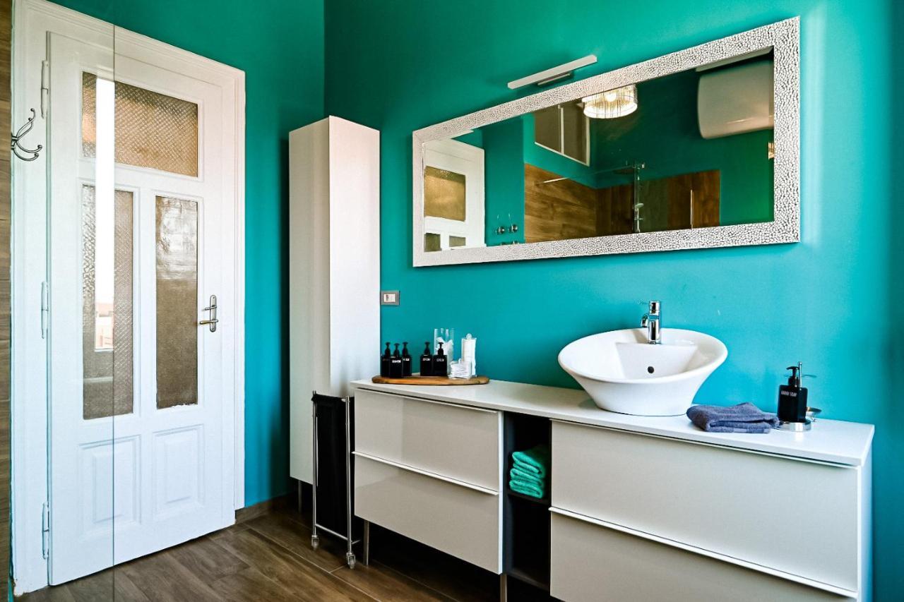 '2R' City Center Holidays And Workstays Fiume Esterno foto