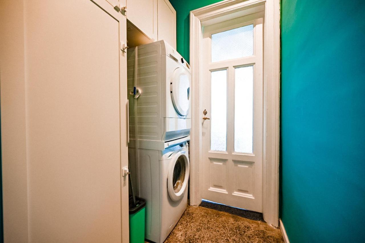 '2R' City Center Holidays And Workstays Fiume Esterno foto